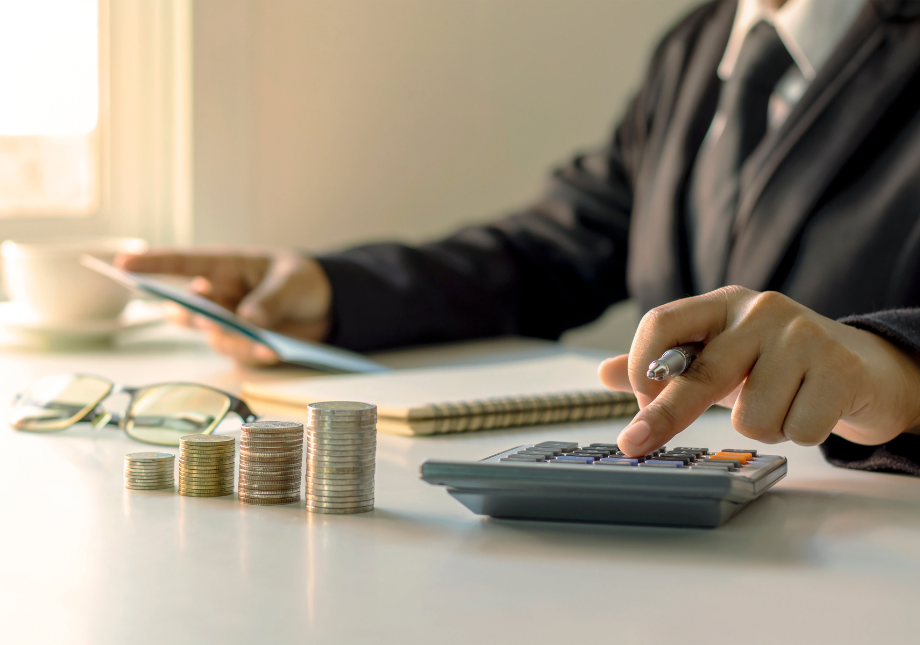 Why you should use an accountant and bookkeeper